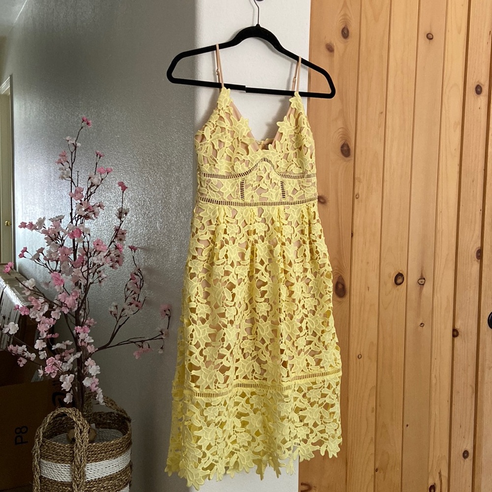 Guess - Gorgeous summer floral dress!